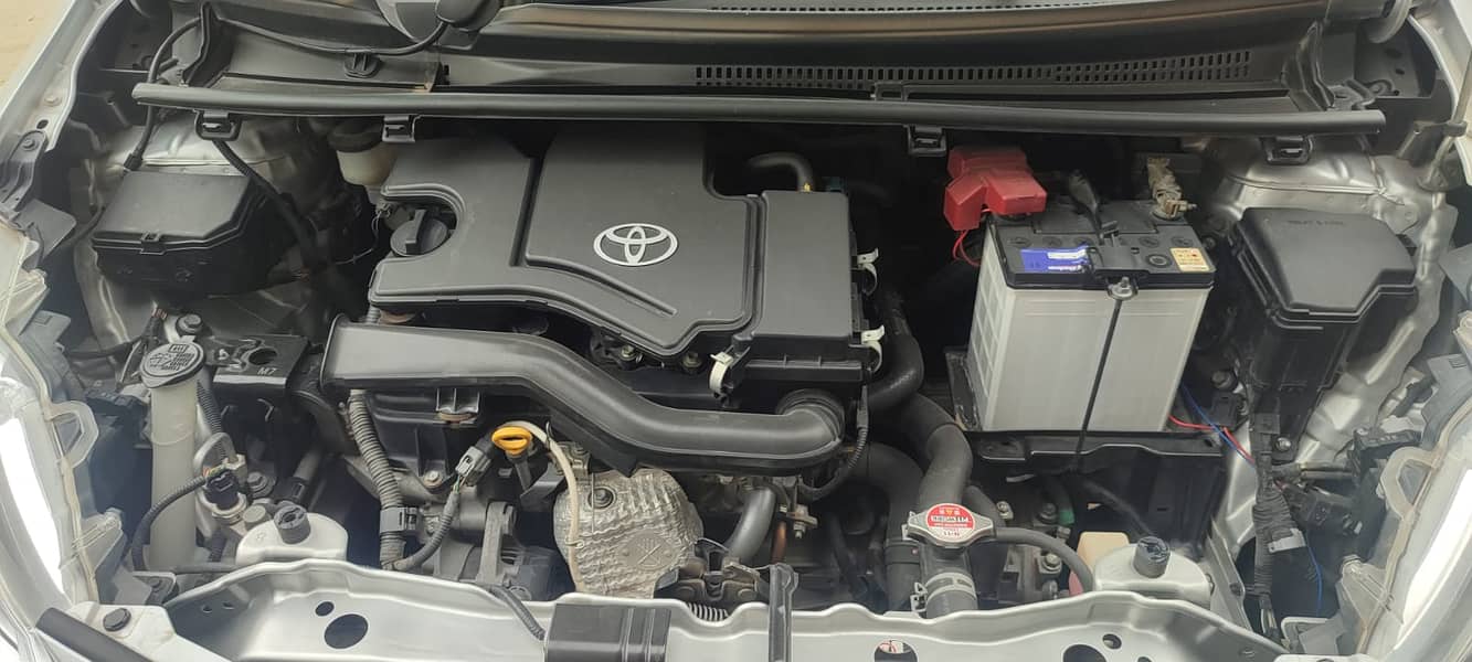 Toyota Vitz 2018 3