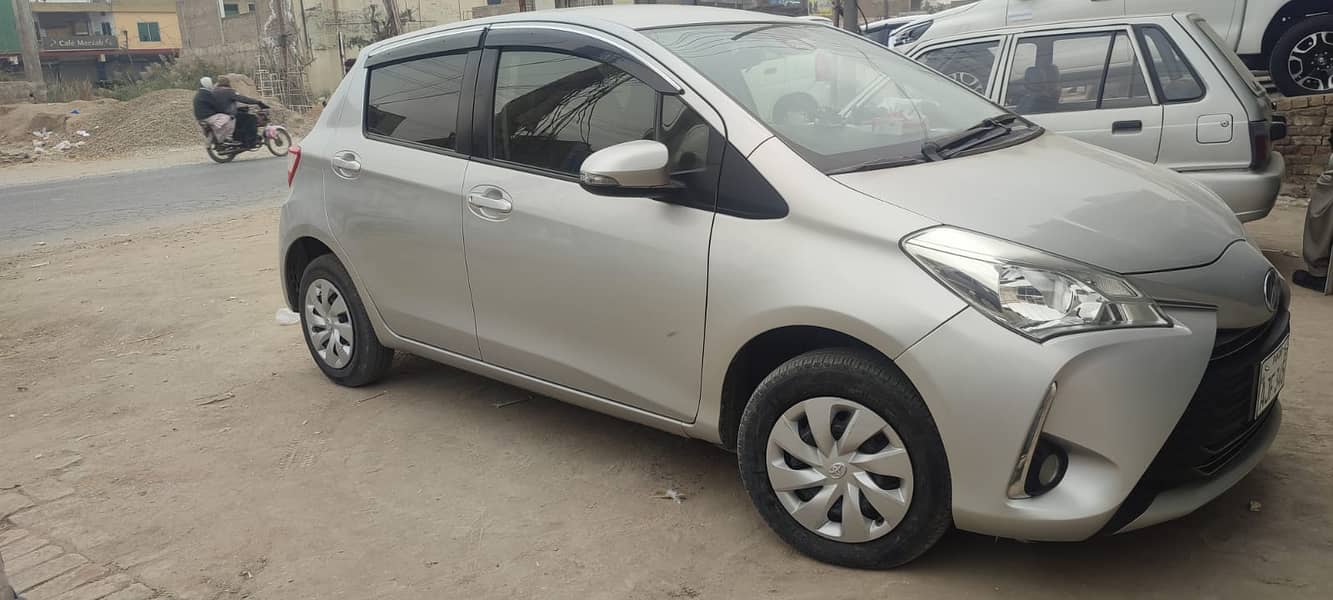 Toyota Vitz 2018 8