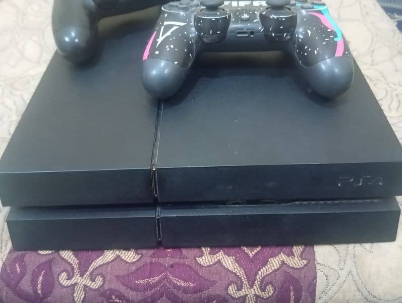 ps4 used 500GB with dvds 3