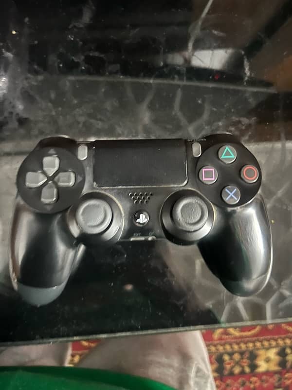 PS4 PRO 1TB 2