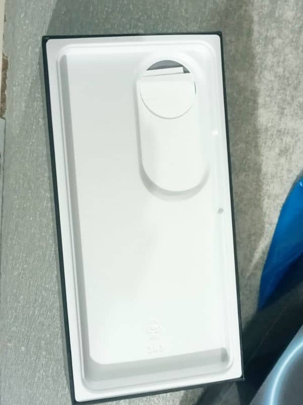 Vivo V40 12/256 3