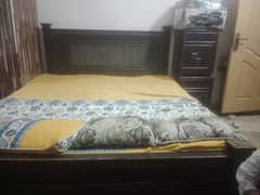 second hand bed