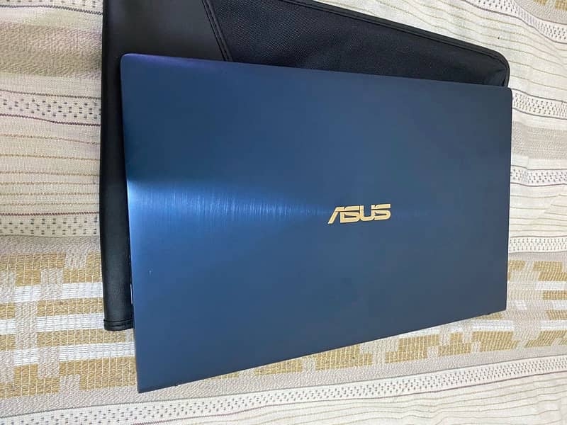 ASUS ZenBook i7-10th, 16GB, 1TB, Nvidia 2GB 0