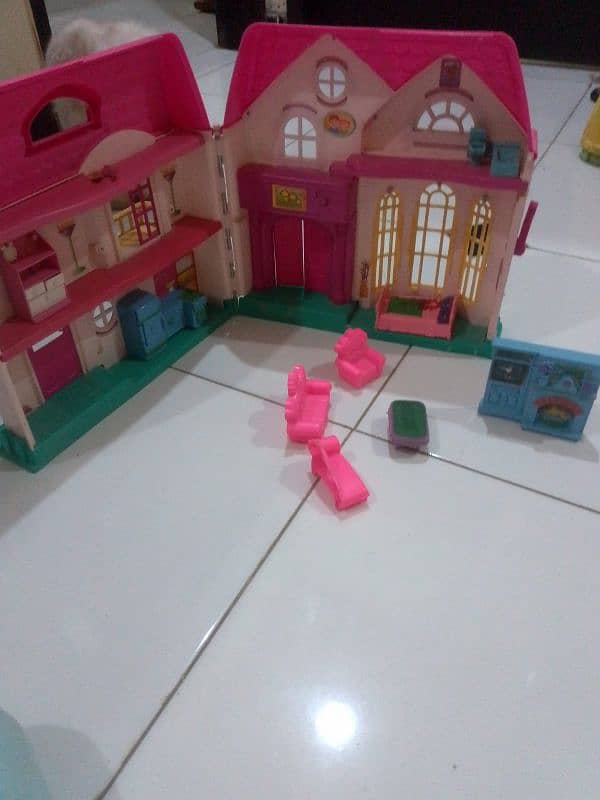 LOL Dolls, Kitchen, and 2 Doll Houses 3