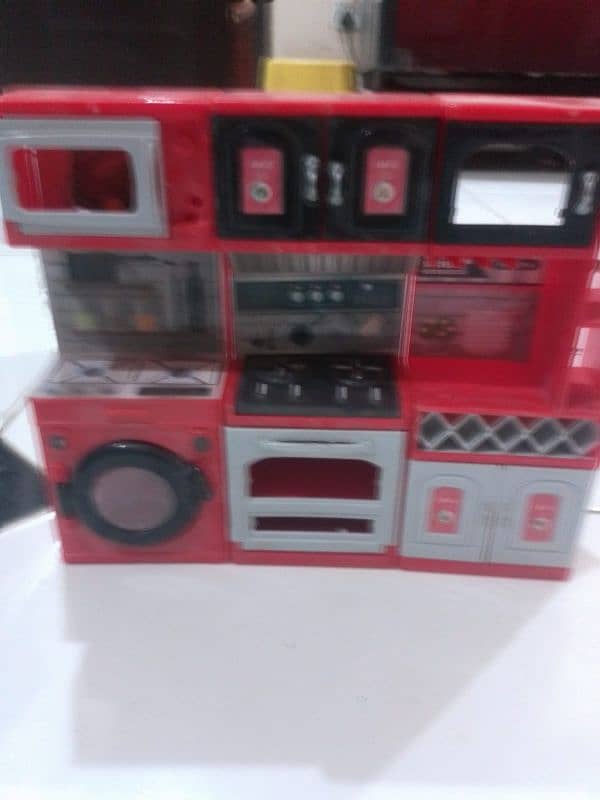 LOL Dolls, Kitchen, and 2 Doll Houses 8