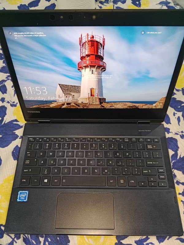 Toshiba i7 8th generation laptop 360° touch screen 2