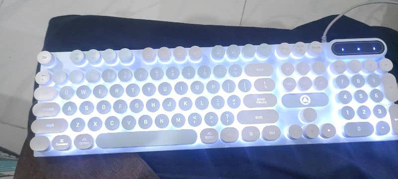 gaming keyboard k600 1