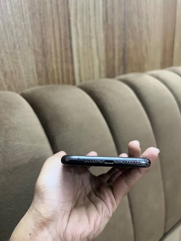 iphone 11pro max 512gb Factory unlocked All Ok 5