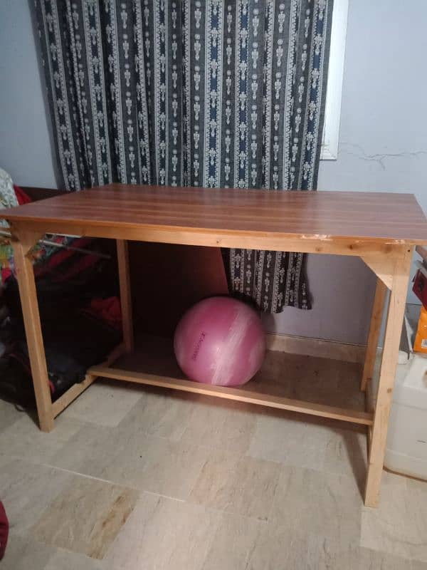 multipurpose table 0