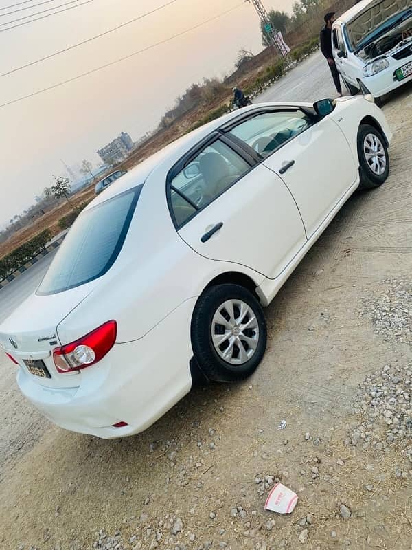 Toyota Corolla XLI 2013 1