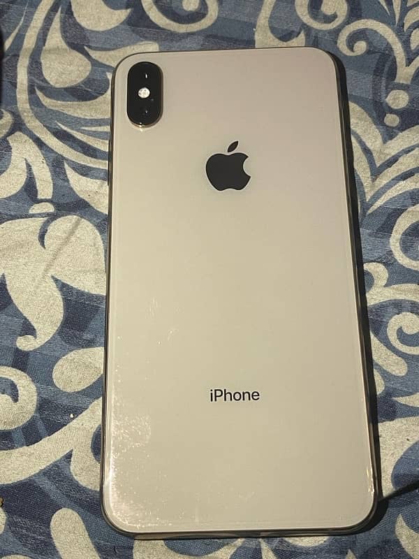 iPhone XS Max 5