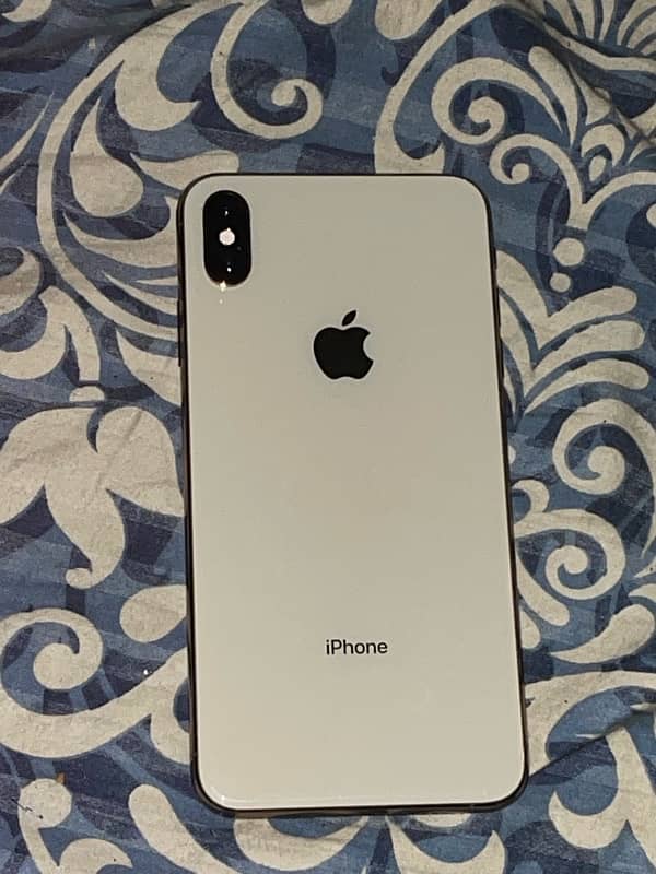 iPhone XS Max 6