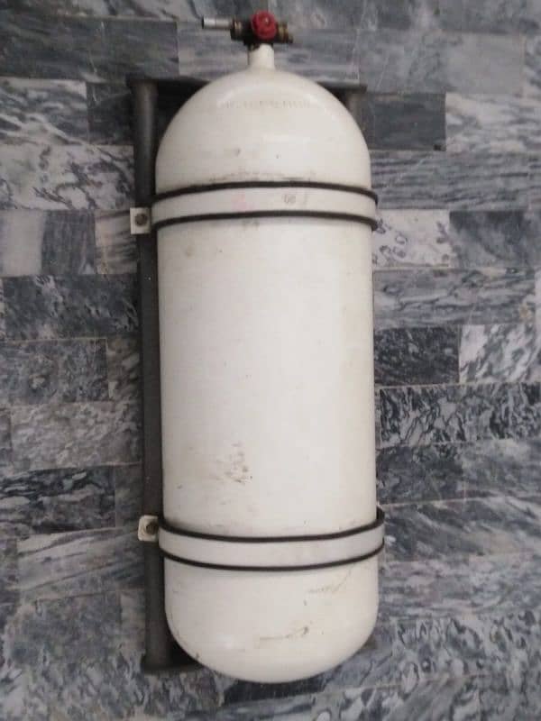 used CNG cylinder 1