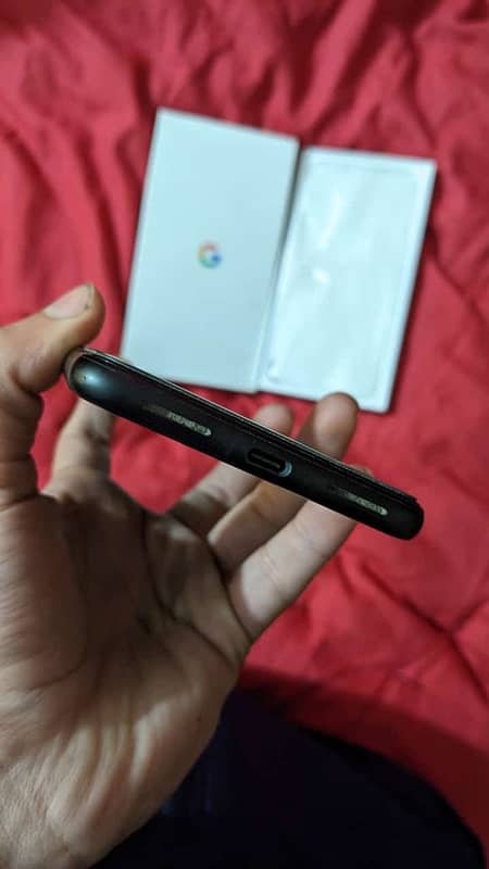 Google pixel 4Xl with box charger 10/10 2