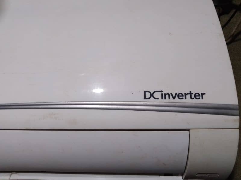 hair ac DC inverter 1 ton like a new 2