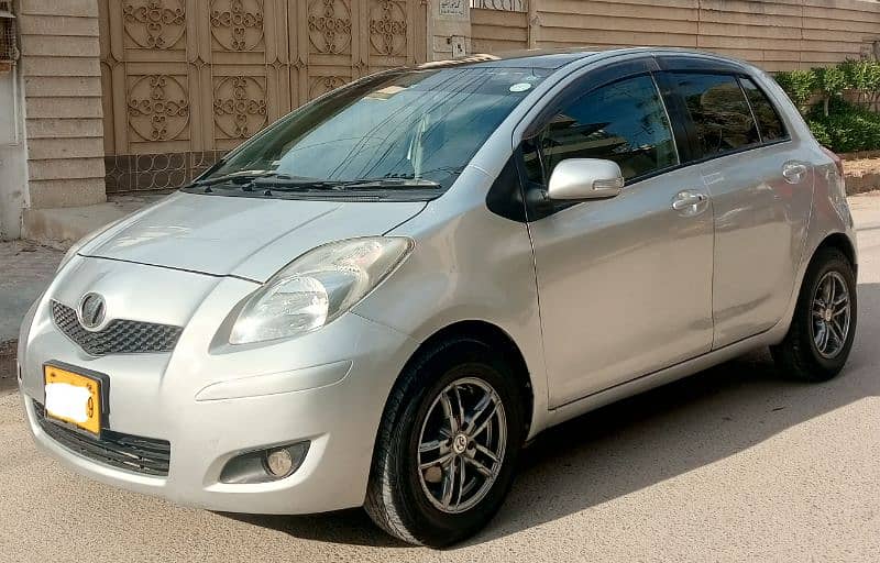 Toyota Vitz 2010 registered 2013 1