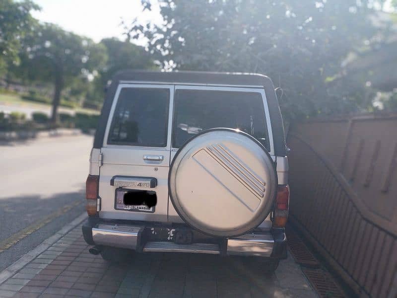 Toyota Land Cruiser  exchange possible 6