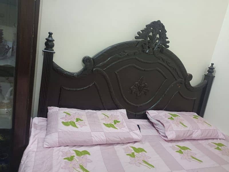 pure wooden bed only king size 3