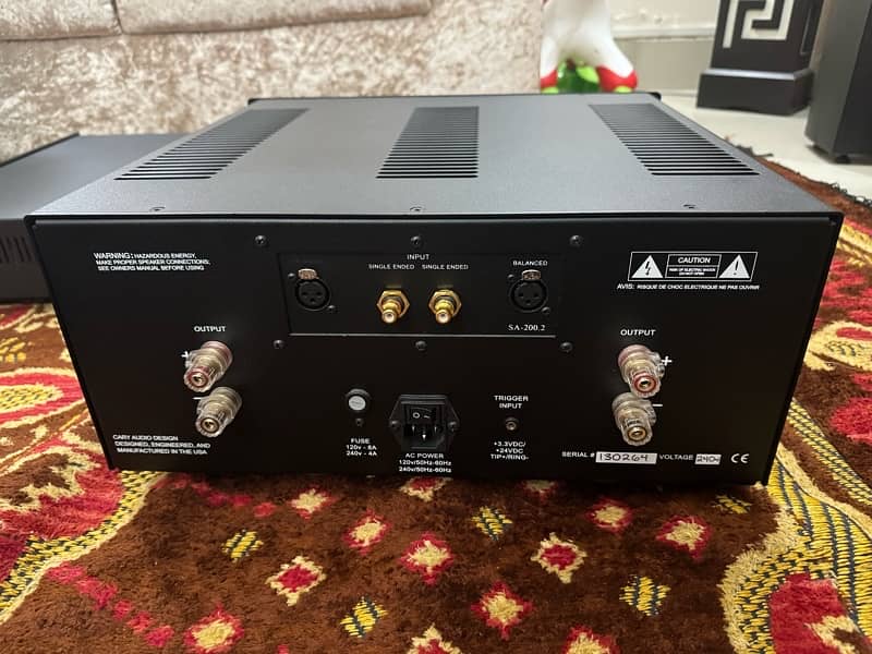 Cary Audio Pre and Power Amplifier (audiophile) 3