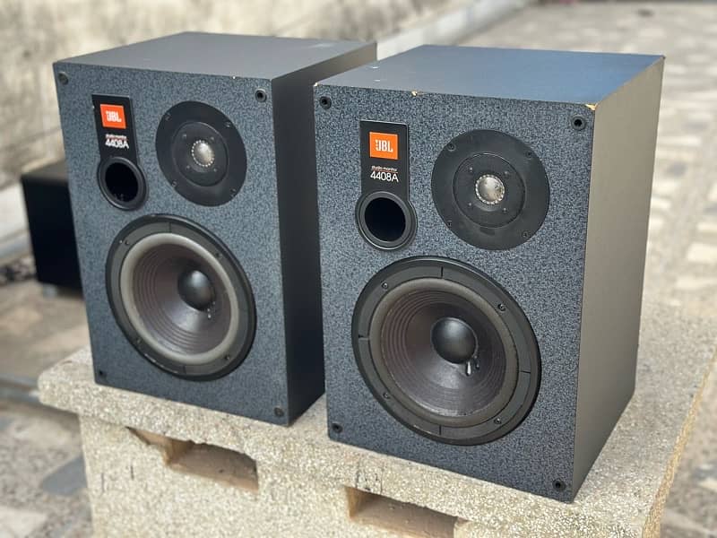 jbl 4408A bookshelf speakers 0