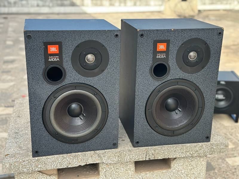 jbl 4408A bookshelf speakers 3