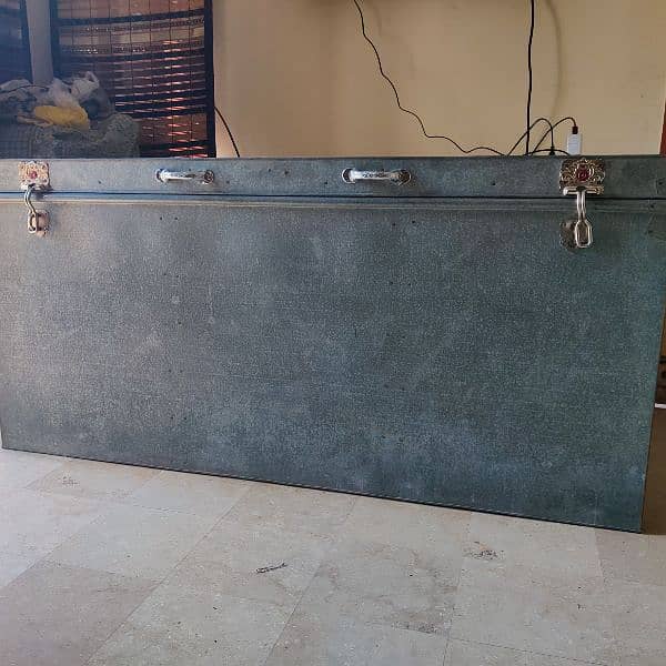 Trunk peti For sale (steel) 0