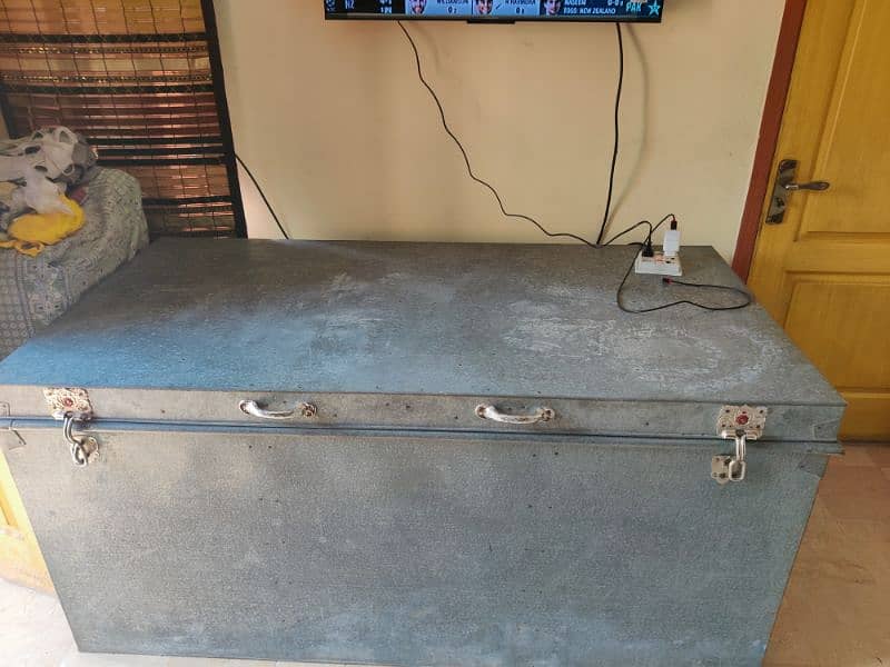 Trunk peti For sale (steel) 3