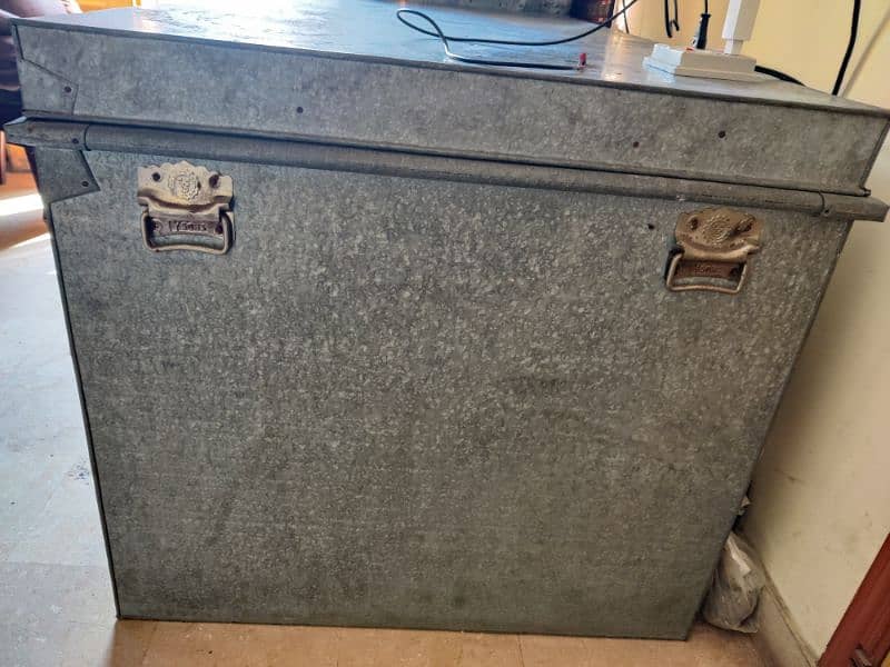 Trunk peti For sale (steel) 4