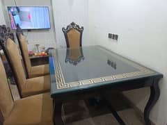 Dinning table with extra top glass with 6 chairs.