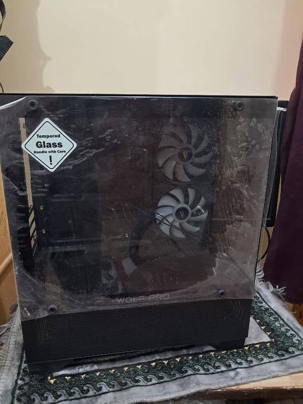 Boost wolf pro case with 4 rgb fans 5