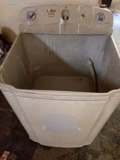 super Asia washing machine ok condition