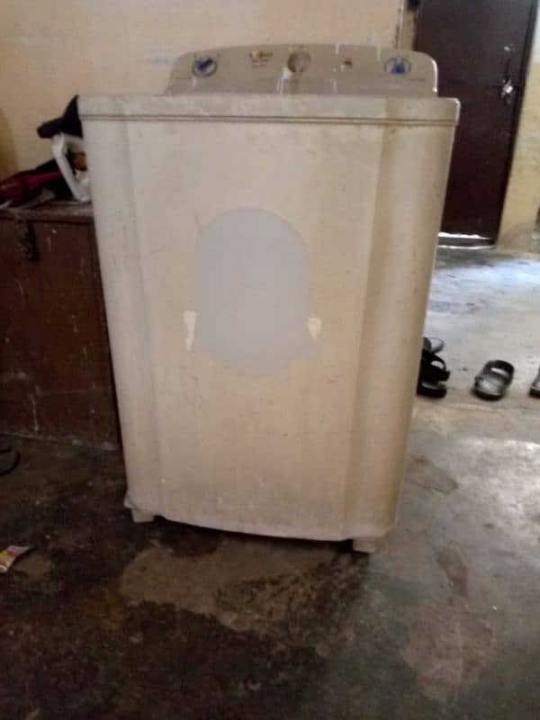 super Asia washing machine ok condition 1