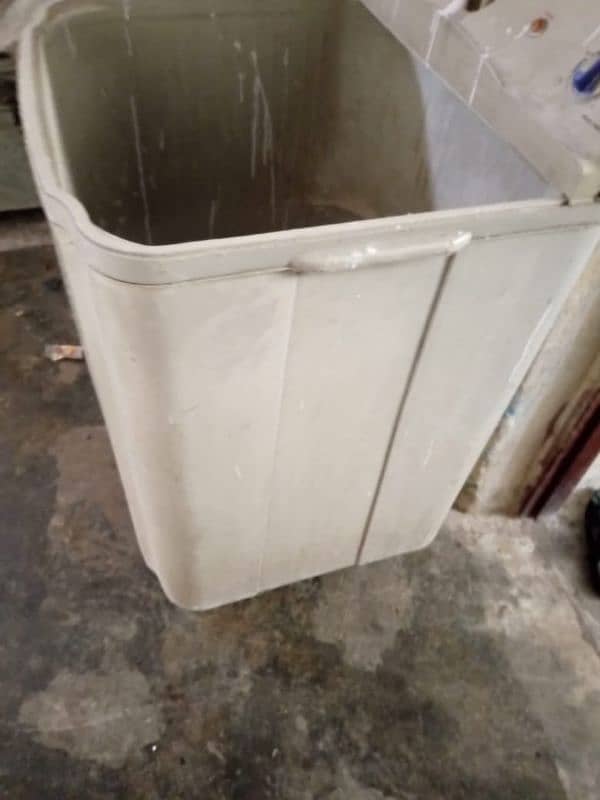 super Asia washing machine ok condition 3