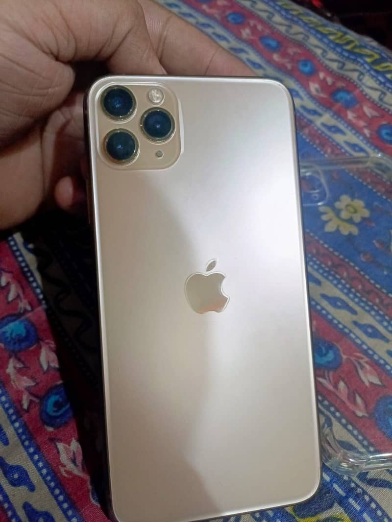 iPhone 11 Pro Max 1