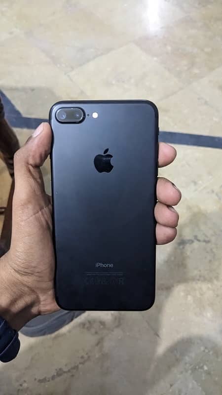 iphone 7+ 128gb PTA APPROVED PRICE IS FINAL NO NEGOTIATION 3