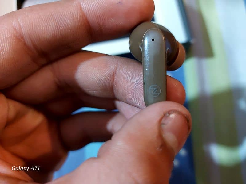 Zero Wave Z-Wave Earbuds 9