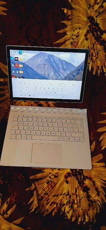 Surfacebook 1