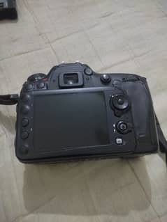 Nikon D7100 Camera With 70/300 lens