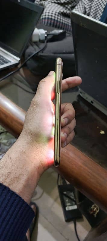 Iphone 11 pro (non pta) 4