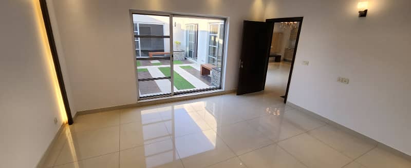 1 Kanal House For Sale in DHA Phase 4 at Great Price 13