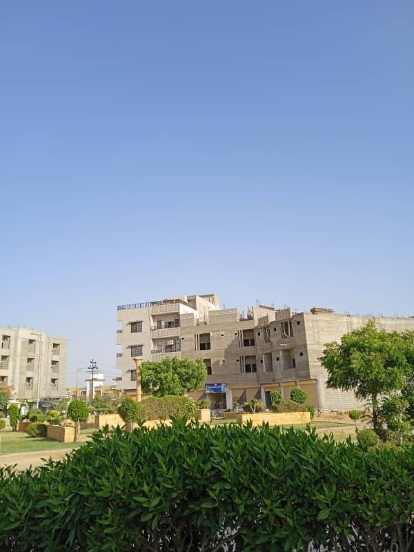 Get your Hands on 120 SY Plot in FalakNaz Dreams 7