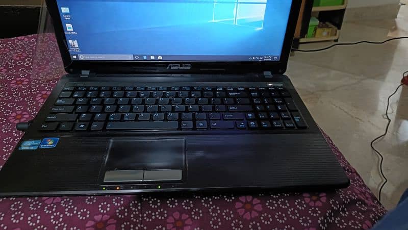 asus k53E core i5 2nd gen , 4 gb ram, 320gb hdd 6