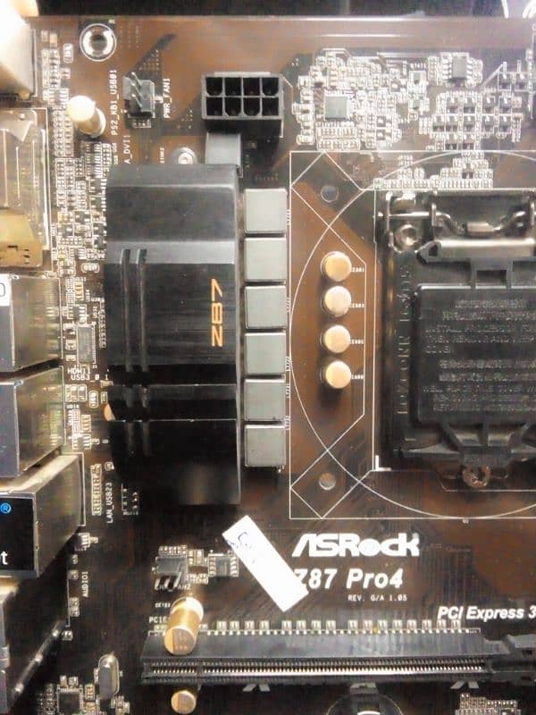 Asrock Z87 Gaming mother board 7