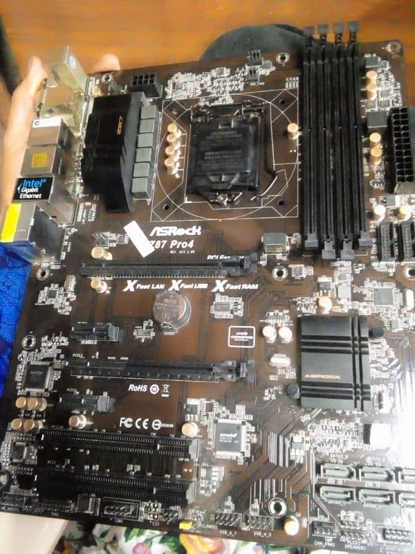 Asrock Z87 Gaming mother board 8