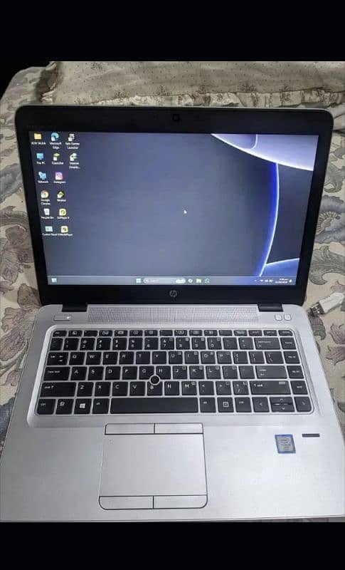 Hp laptop (core i7 6th gen) 0