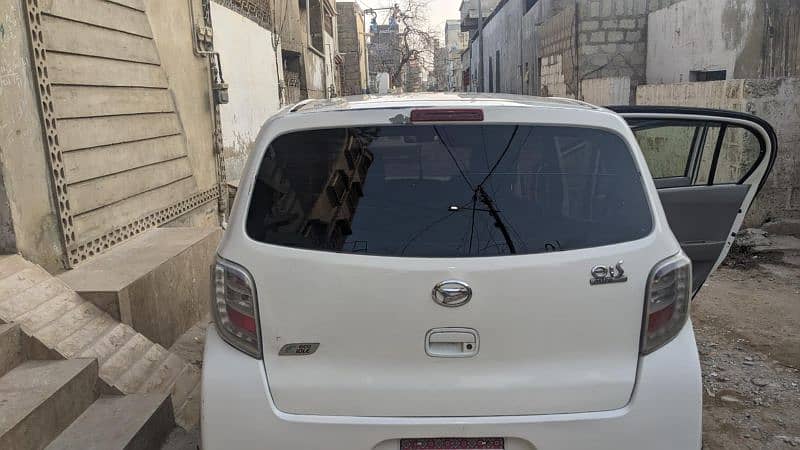 Daihatsu Mira 2015 3