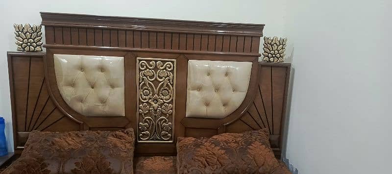 king size bed for with side tables and dressing table for sale 3