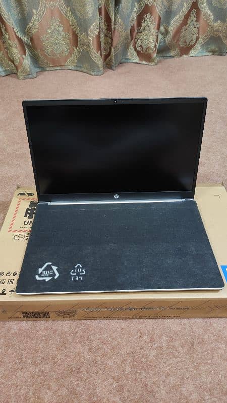 HP core i5 13th-Gen 512gb SSD 6