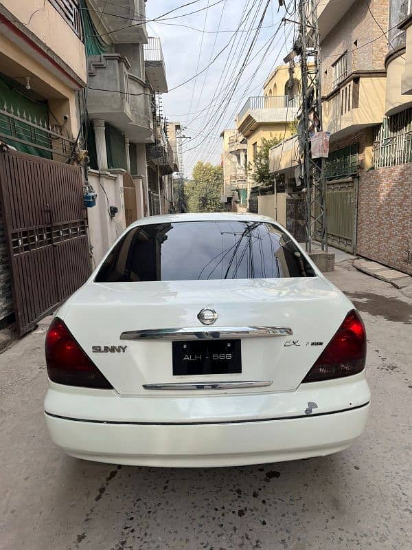 Nissan Sunny 2006 3