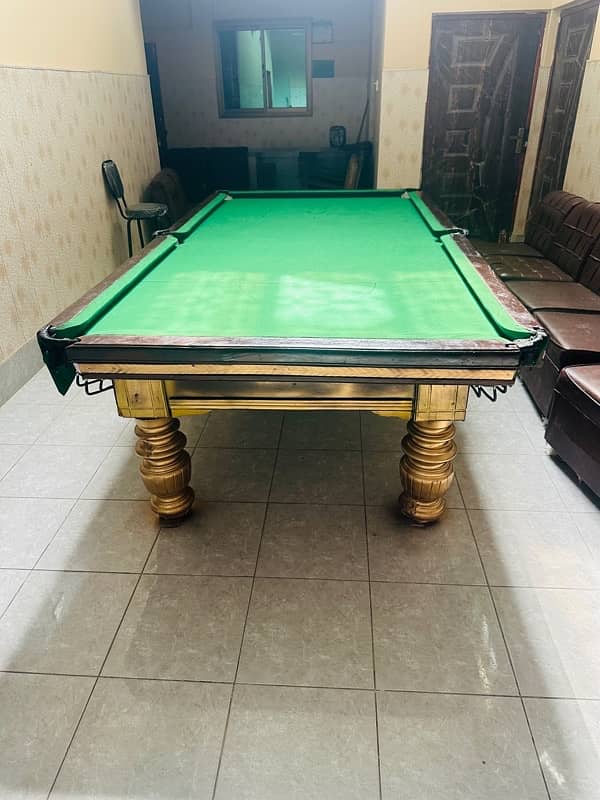 snooker or billiard table 5x10 2